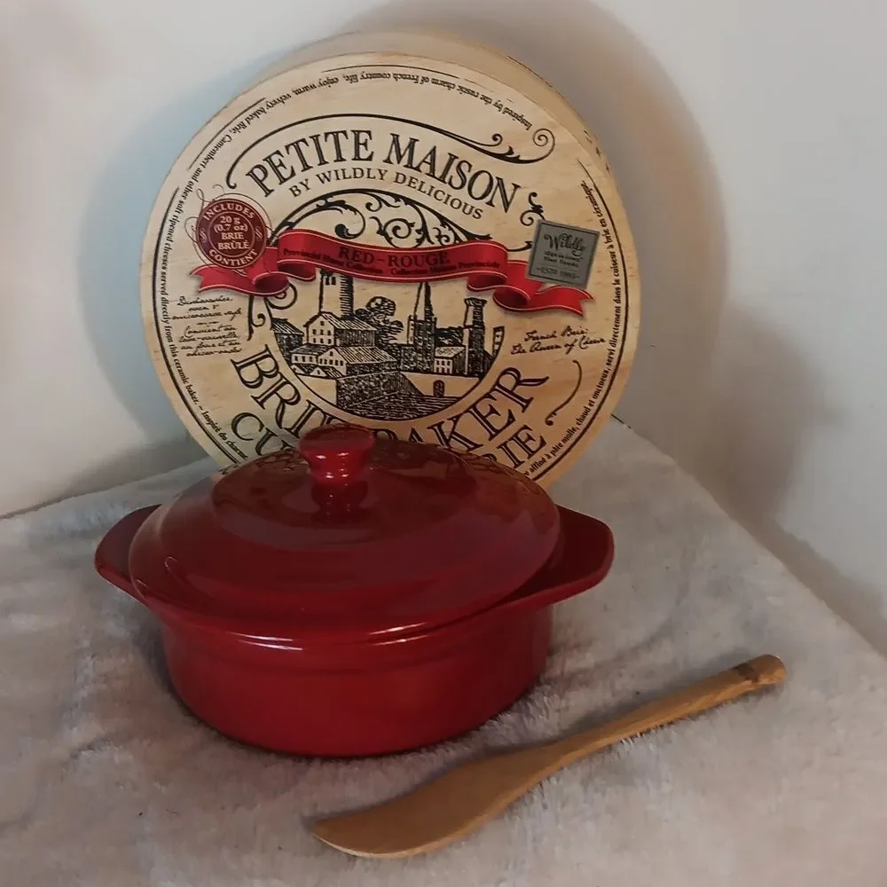 Petite Maison Brie Baker by Delicious - Cream